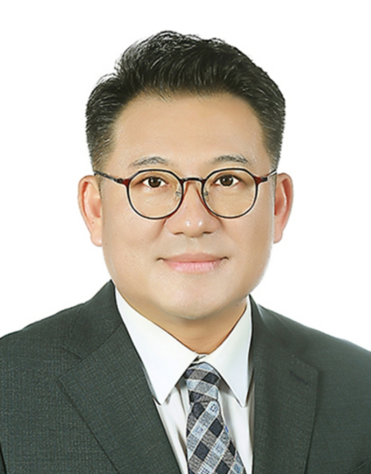 김한준박사(新).jpg