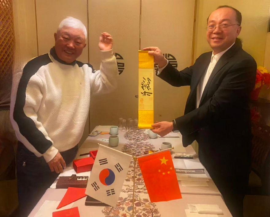 차홍규 회장과 상뤄시 대표단의 기념촬영.jpg
