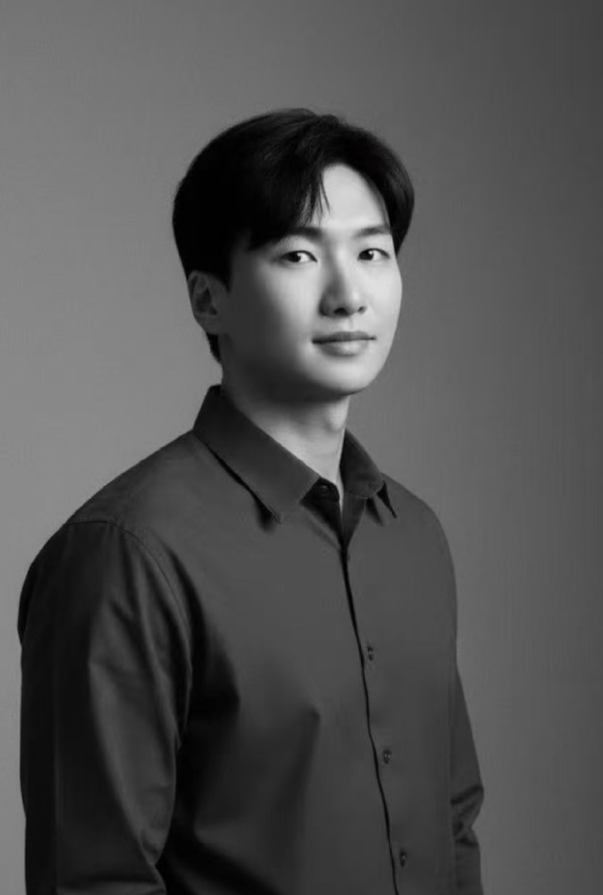 중국의 유명한 서예가 양위씨엔(杨玉贤) 작가--사진제공 한중미술협회.jpg