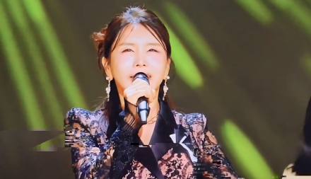 [한중연합일보] 가수 고나은, KBS ‘가요무대’ 전격 출연… 세대를 아우른 감동의 무대