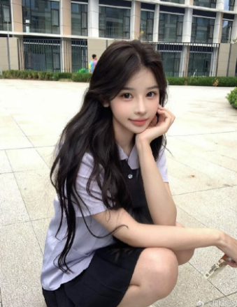 [한중문화칼럼] 자아의 적층과 문화적 자부심, 중국 Z세대가 빚어내는 ‘신(新) 패션 미학’의 가치
