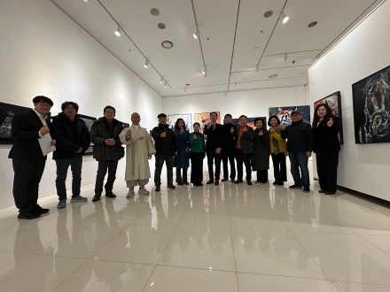[한중연합일보] 한중수교 34주년 기념, 제5회 한중청년사진미술대전 성황리에 개막